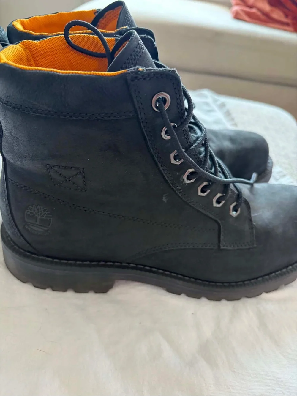 Timberland Men’s Black Leather Lace-Up Boots with Orange Interior